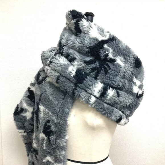 BALENCIAGA 673572 logo Stole/Shawl Large shawl Big size boa camouflage Scarf - Picture 6 of 10